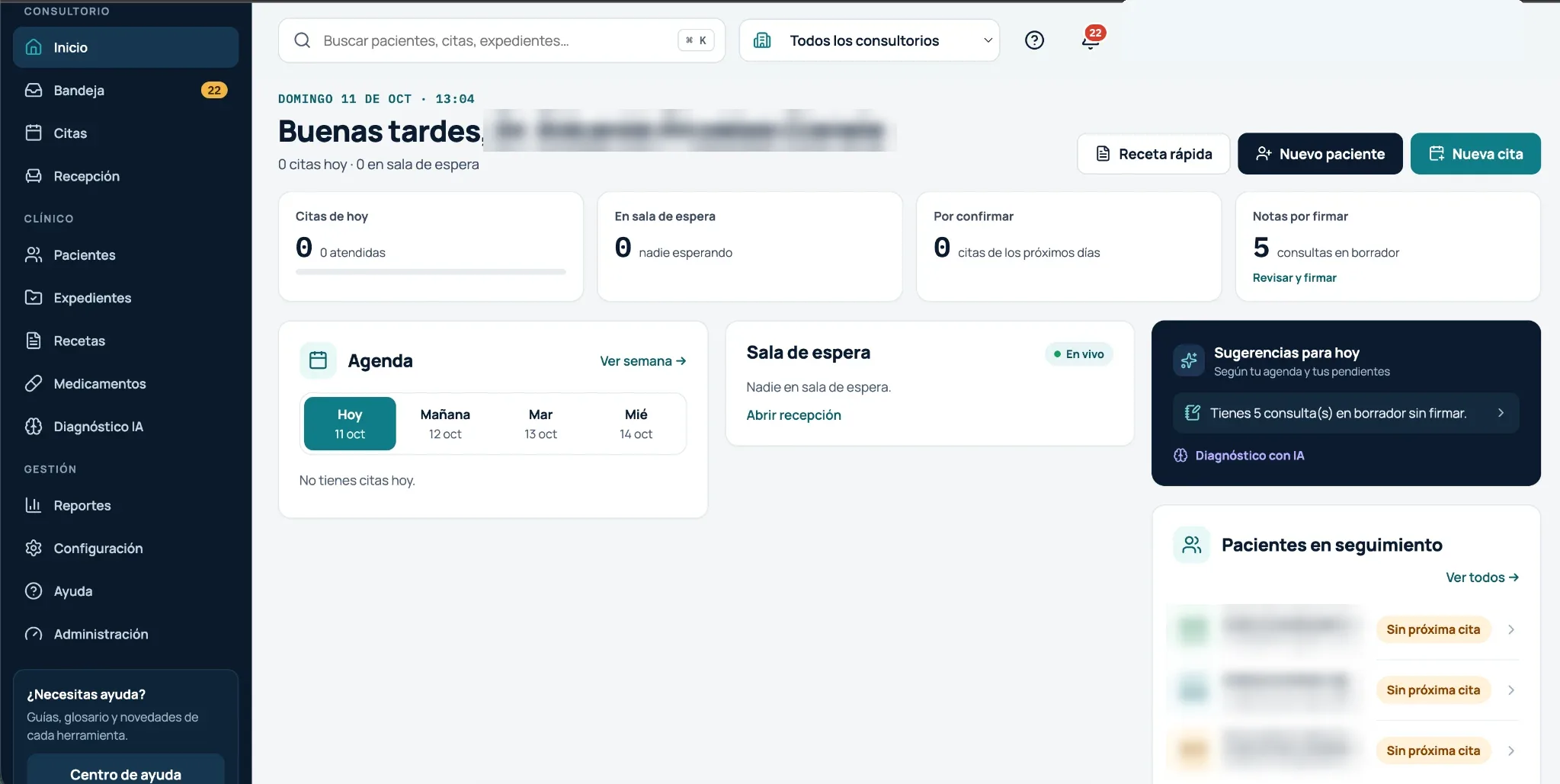 Captura real de la pantalla de inicio de MedicAdmin con agenda, sala de espera y pendientes